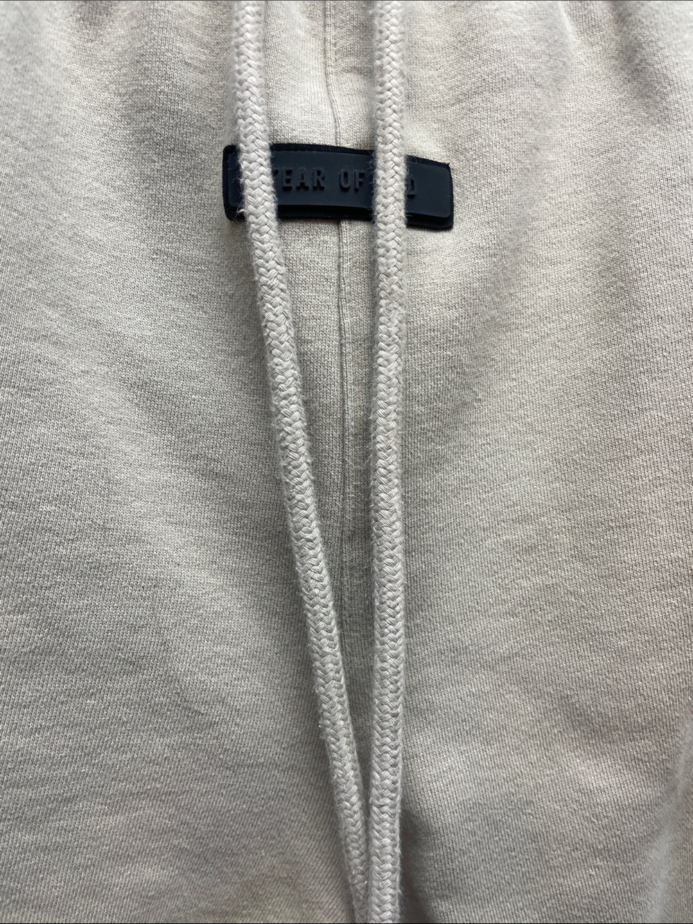 Essentials Fear of God Classic Sweatshort - Picture 2 of 6